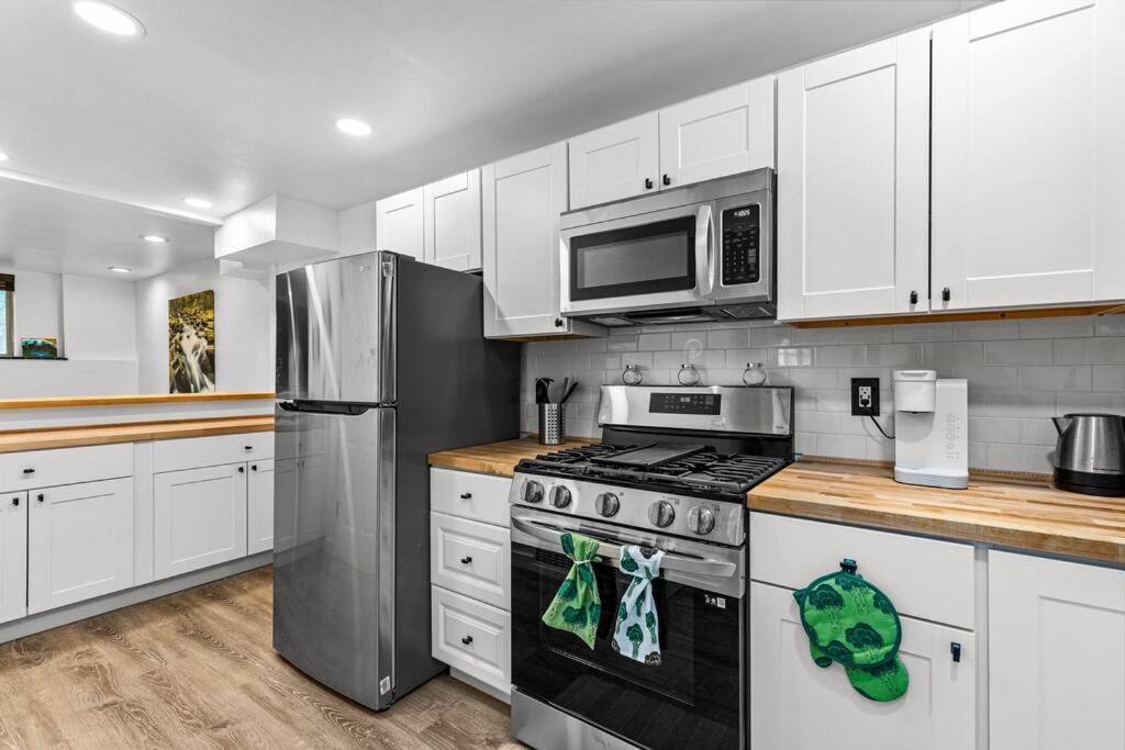 Apartamento Pacific Nw Gem W/Hot-Tub 15 Minutes Airport. Auburn Exterior foto